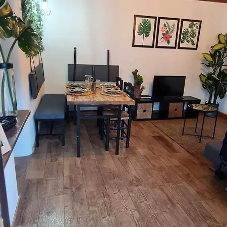 Carlana House * 파레드스 드 코라